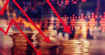 Wirtschaftsforschungsinstitute korrigieren Prognose deutlich nach (Foto: AdobeStock - TheaDesign 333854928)